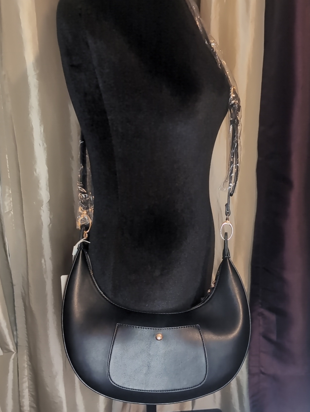 Black Crescent Shoulder Bag - Sleek Women's Crossbody